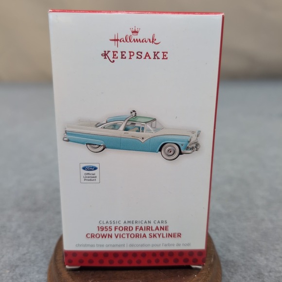 Hallmark Keepsake 1955 Ford Fairlane Crown Victoria Skyliner Cars Ornament - Picture 1 of 4